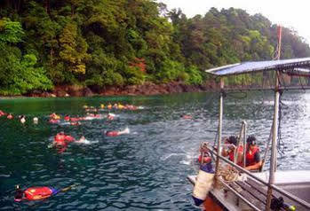 Redang Pelangi Resort Exterior photo